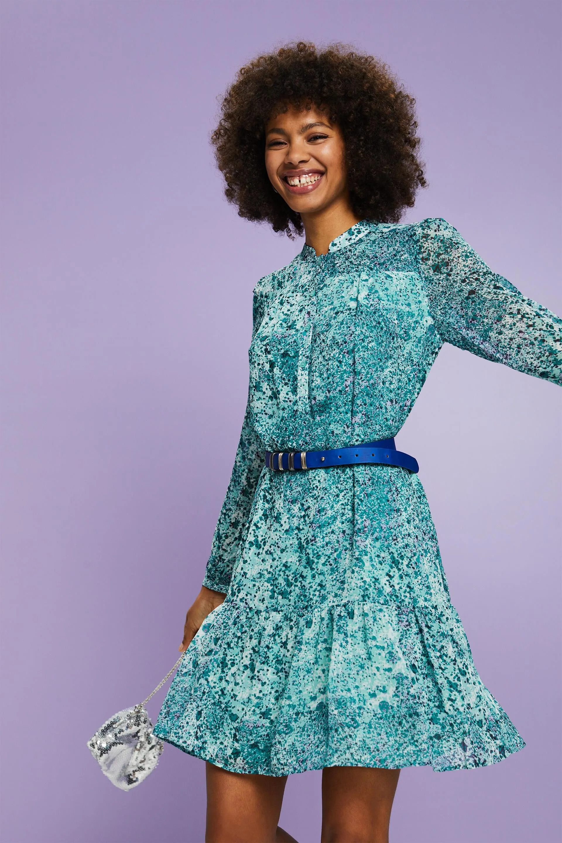 Abito mini in chiffon a fantasia