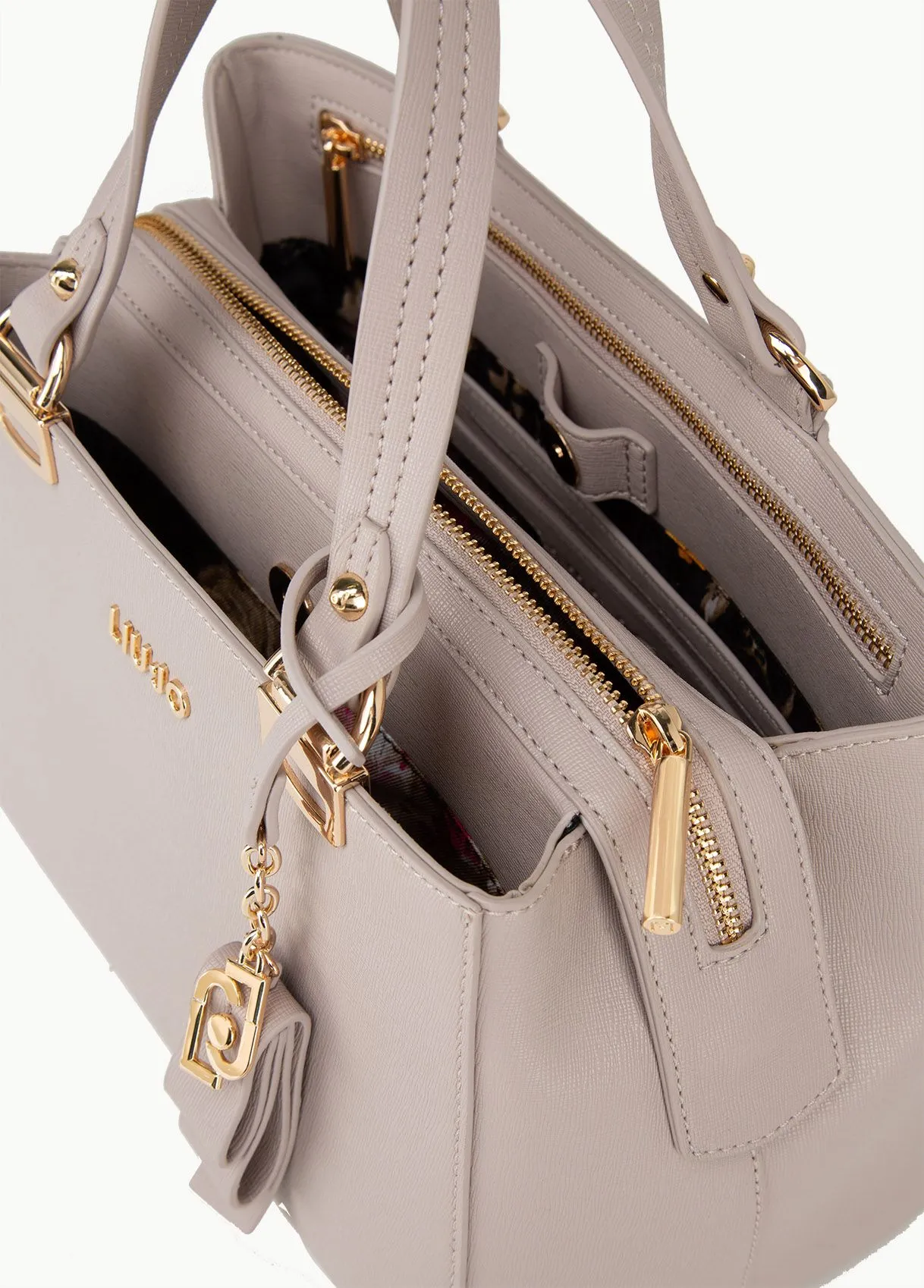 Bauletto piccolo con charm