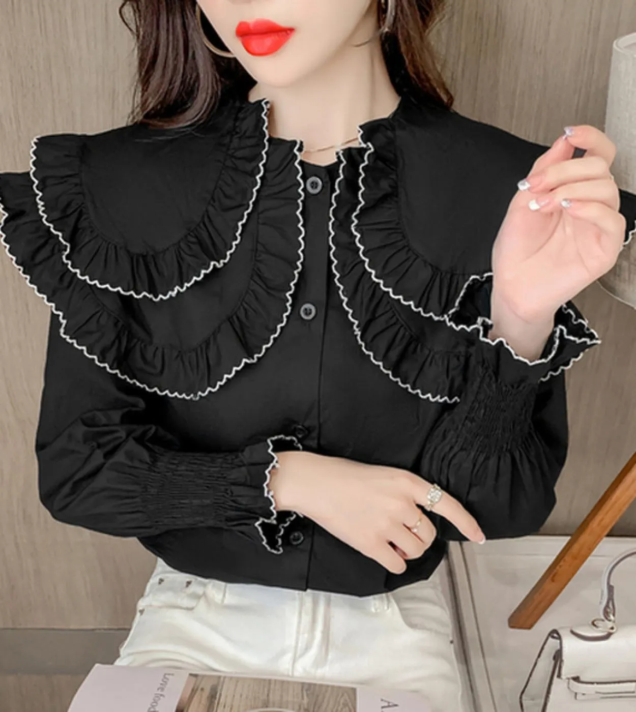 Camicette con top vintage con volant Camicia bianca Maniche con volant Camicia bianca Colletto con volant Camicia da donna