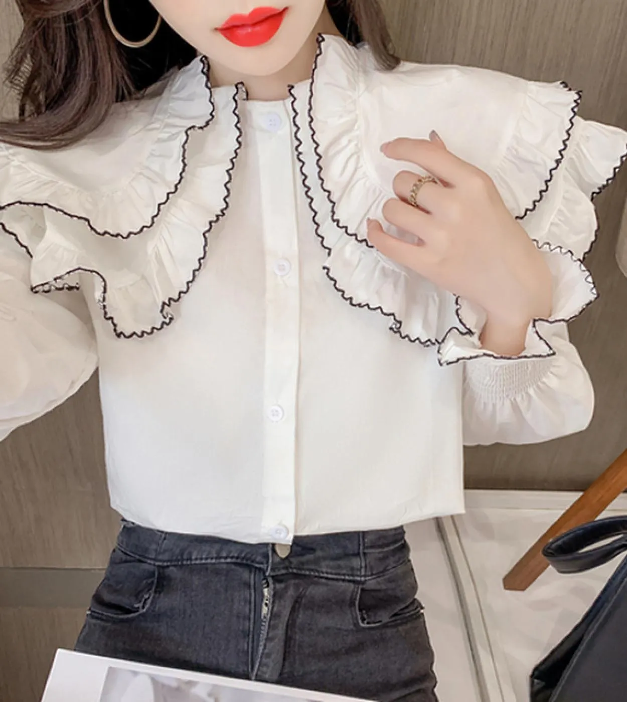 Camicette con top vintage con volant Camicia bianca Maniche con volant Camicia bianca Colletto con volant Camicia da donna