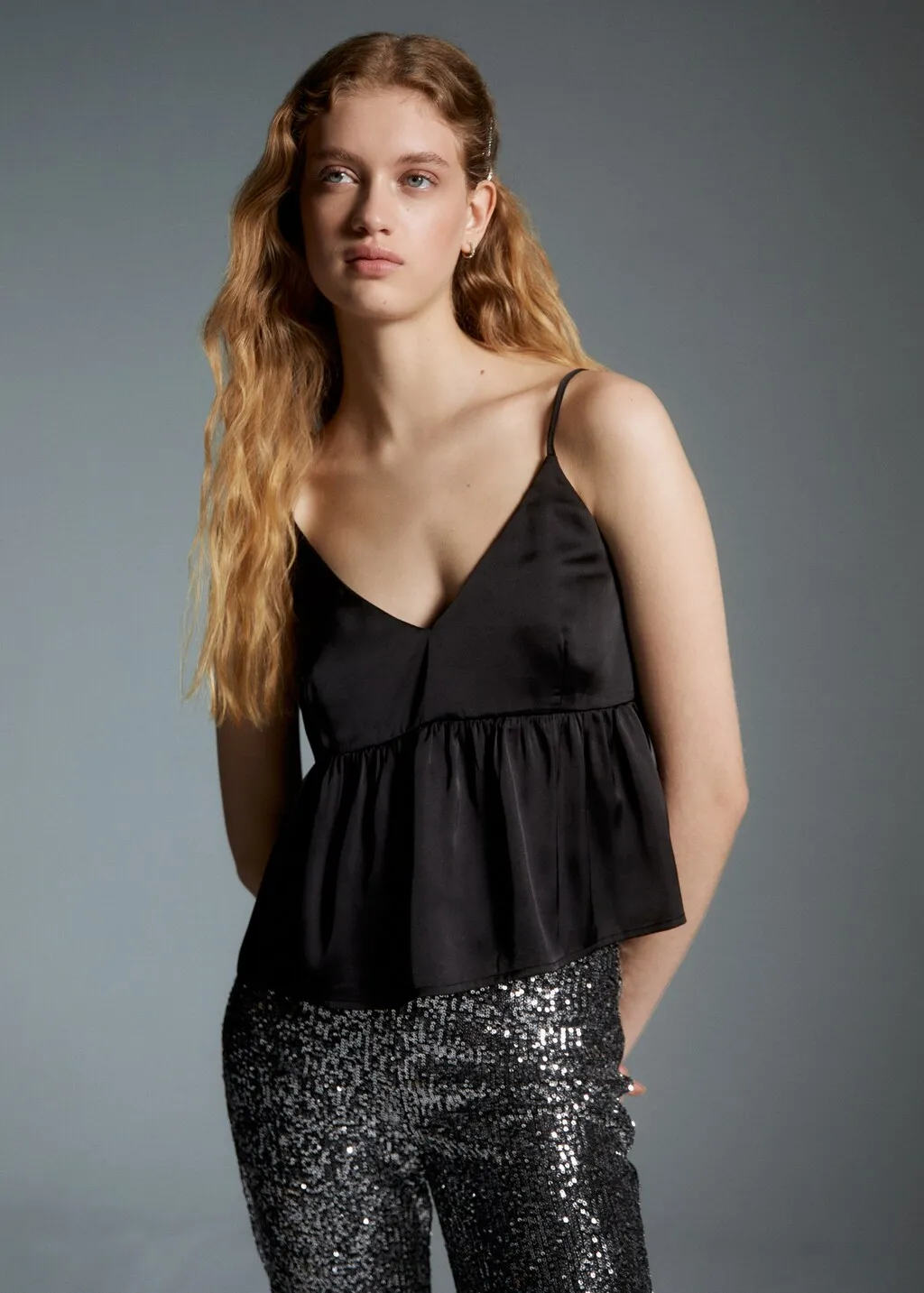 Crop top con volant